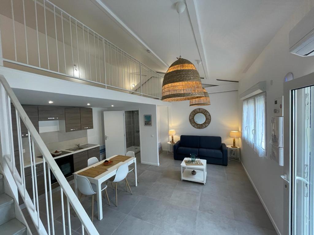Les Salines Boyardville - Appart'Hotel Saint-Pierre-d'Oleron Bagian luar foto